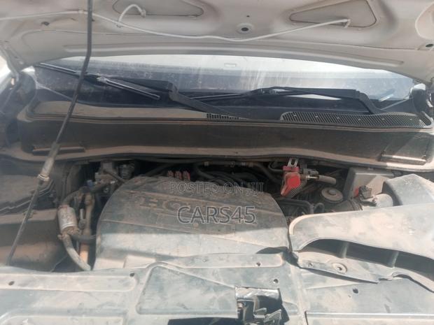 Honda Pilot 2010 White