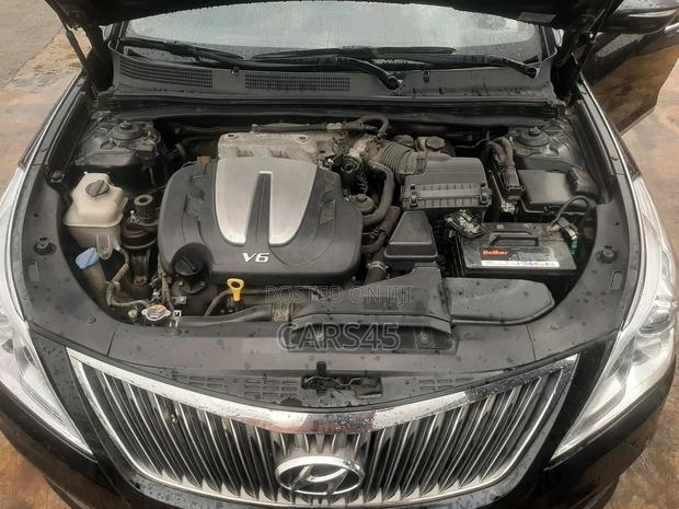 Hyundai Grandeur 2016 Black