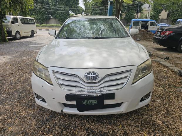 Toyota Camry 2011 White