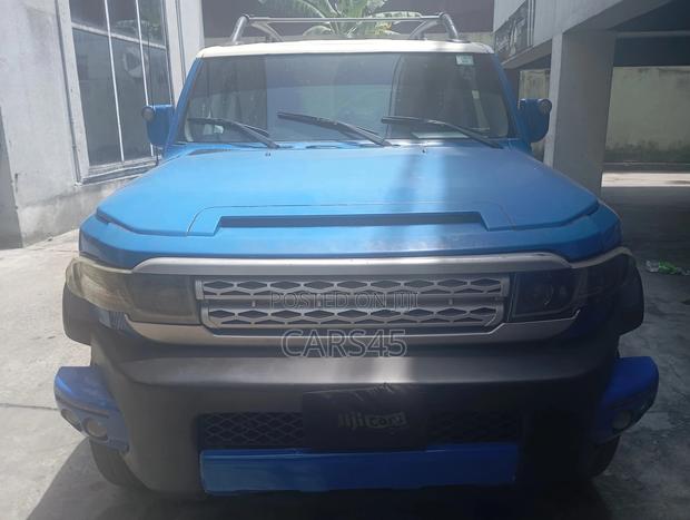Toyota FJ Cruiser 2008 Blue