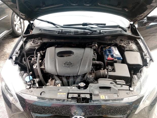 Toyota Yaris 2017 Black