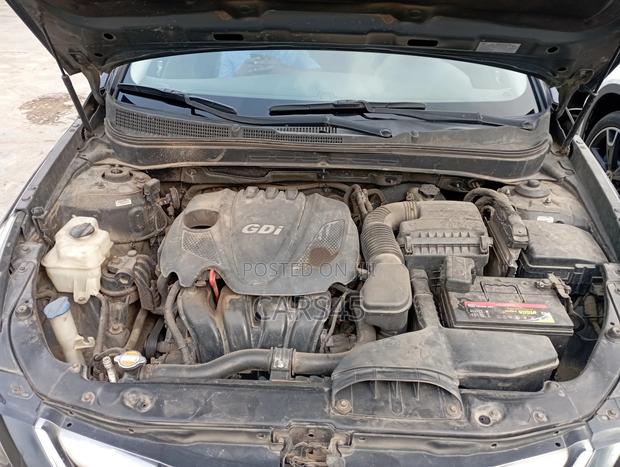 Hyundai Sonata 2011 Blue