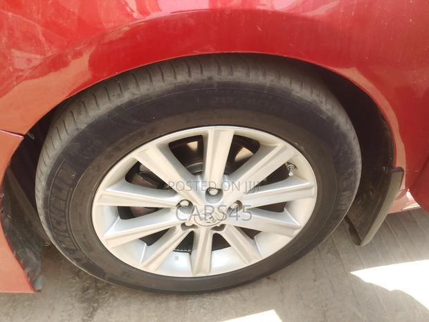 Toyota Camry 2012 Red