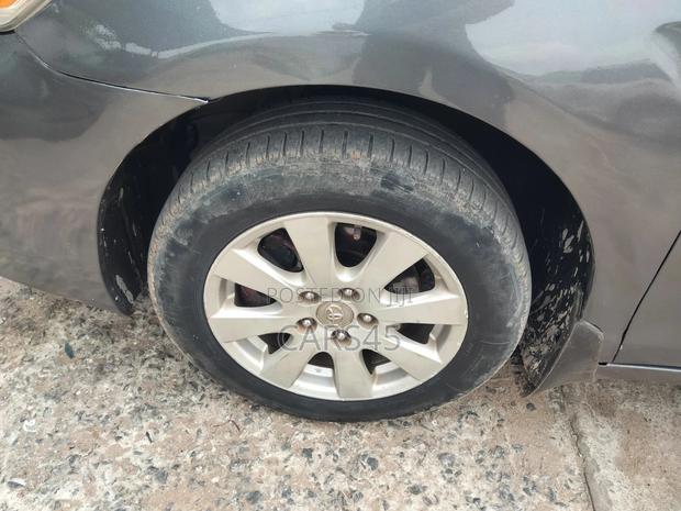Toyota Camry 2010 Gray