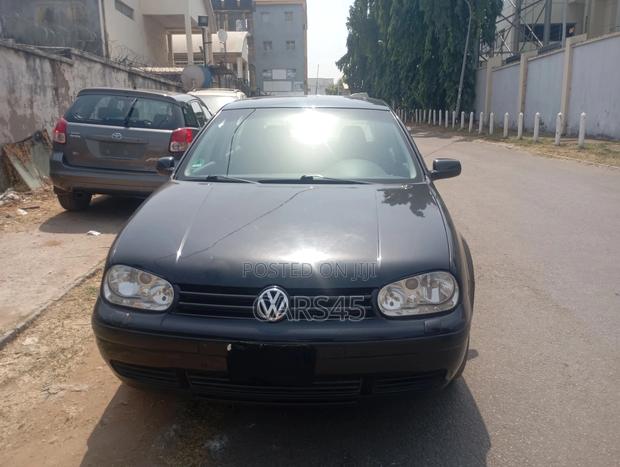 Volkswagen Golf 2000 Black