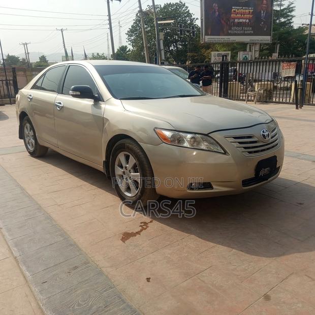 Toyota Camry 2007 Gold