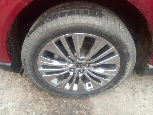Toyota Venza 2022 Red