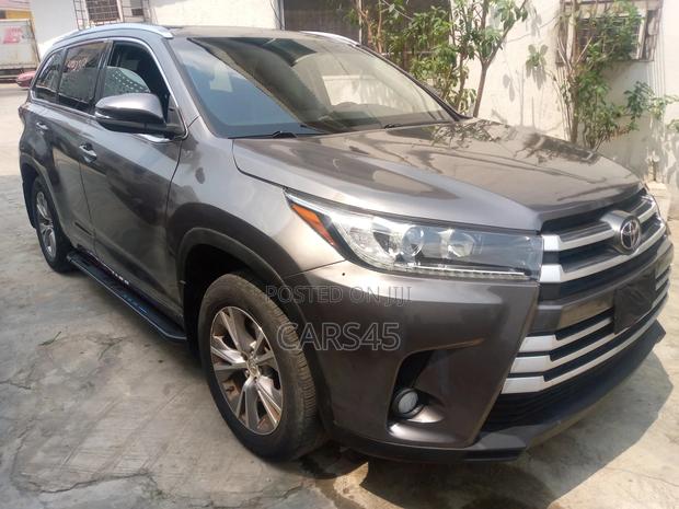 Toyota Highlander 2015 Gray