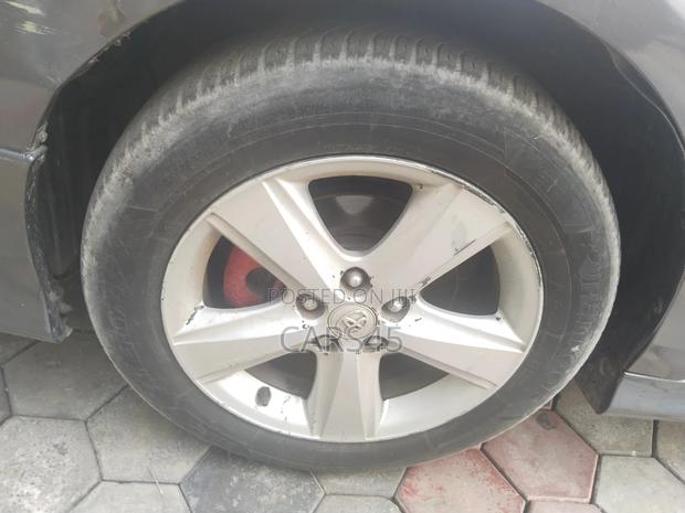 Toyota Camry 2010 Gray