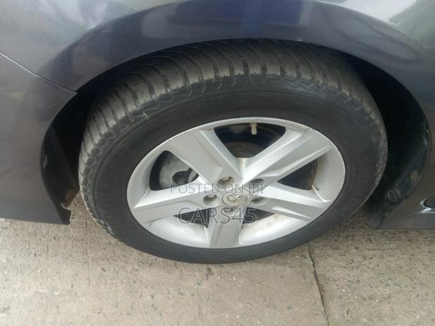 Toyota Camry 2012 Gray