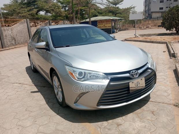 Toyota Camry 2015 Silver