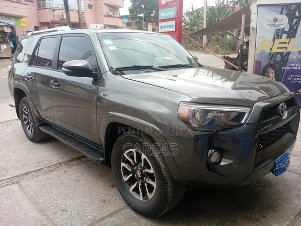 Toyota 4-Runner 2014 Gray