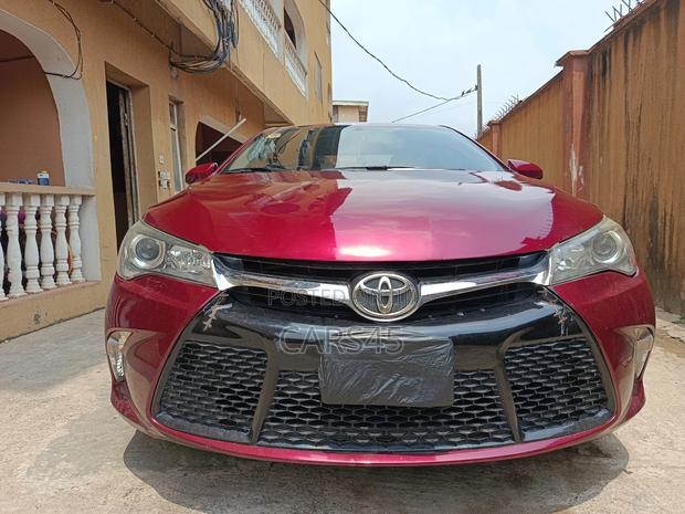 Toyota Camry 2015 Red