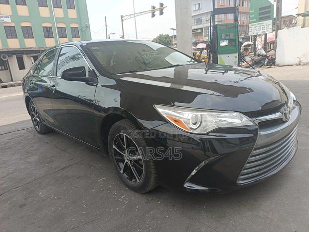 Toyota Camry 2015 Black
