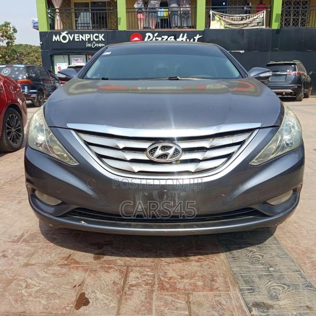 Hyundai Sonata 2012 Gray