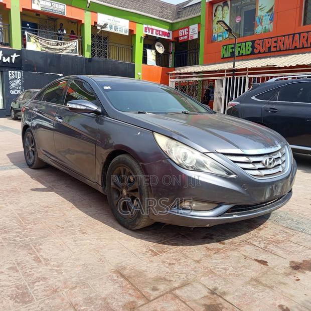 Hyundai Sonata 2012 Gray