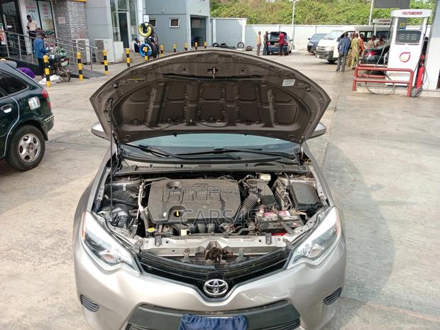 Toyota Corolla 2015 Gray