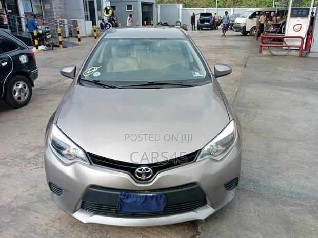 Toyota Corolla 2015 Gray