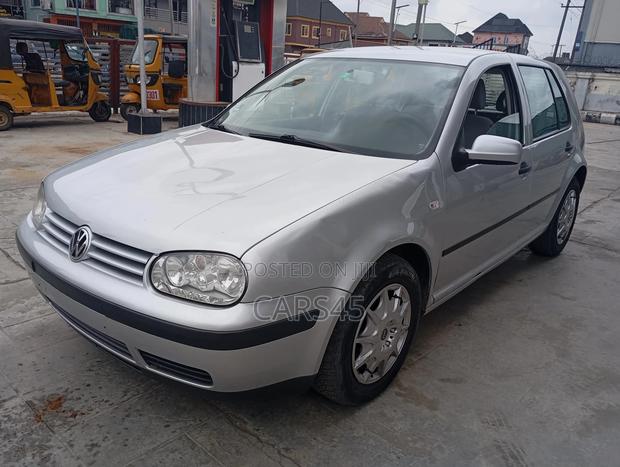 Volkswagen Golf 2001 Silver