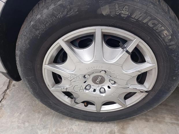 Volkswagen Golf 2001 Silver