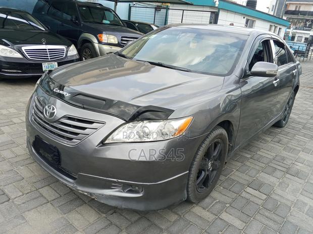 Toyota Camry 2008 Gray