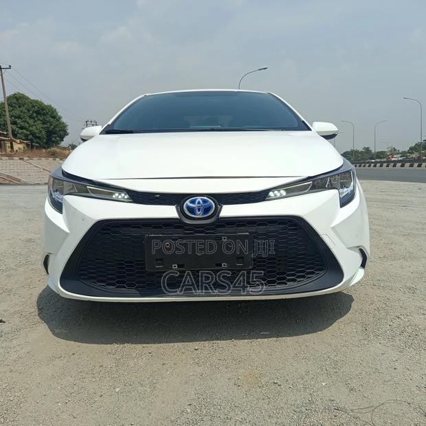 Toyota Corolla 2022 White