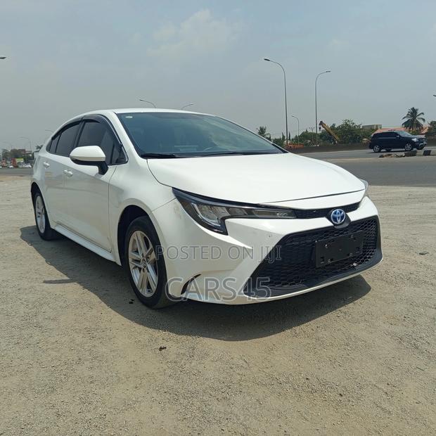 Toyota Corolla 2022 White