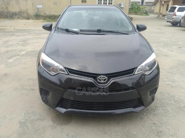 Toyota Corolla 2014 Black