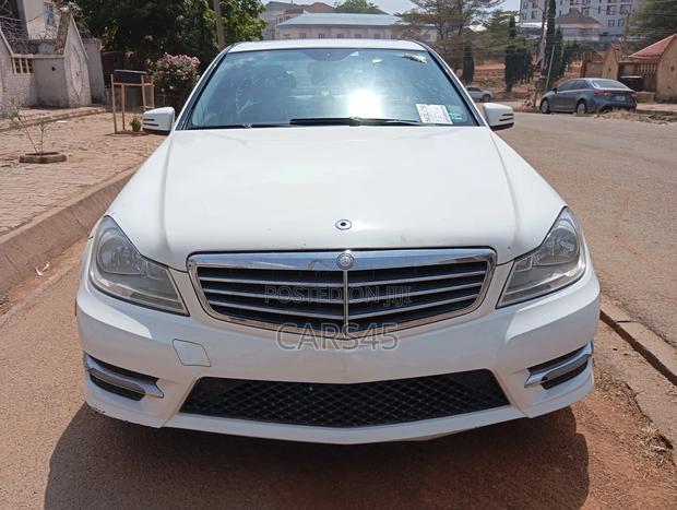 Mercedes-Benz C300 2012 White