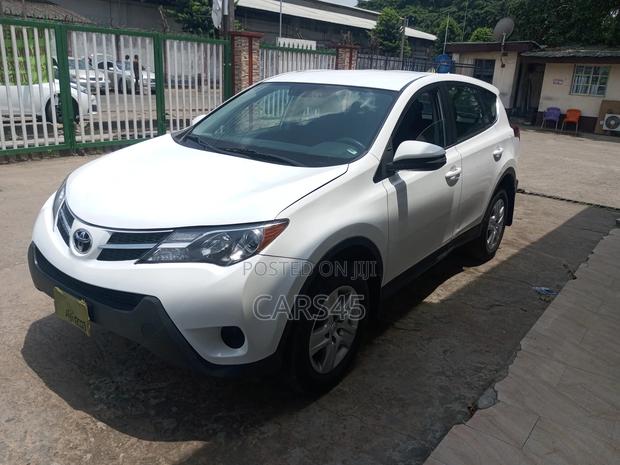 Toyota RAV4 2015 White