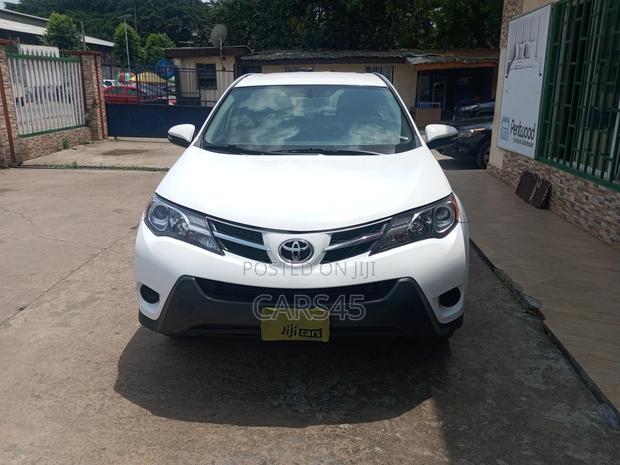 Toyota RAV4 2015 White