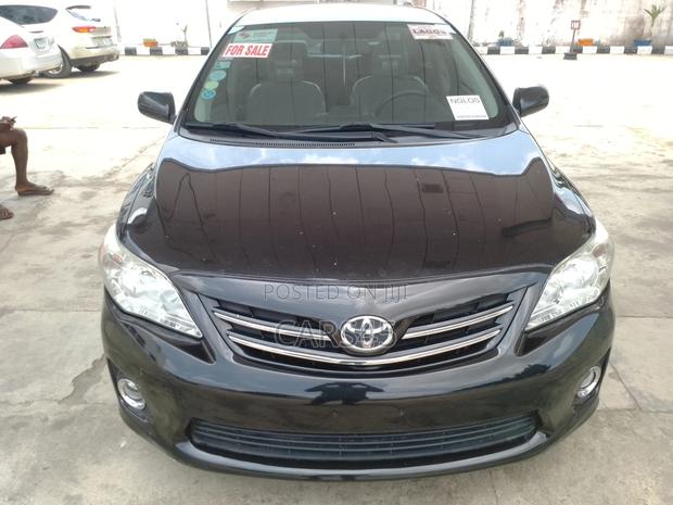 Toyota Corolla 2013 Black