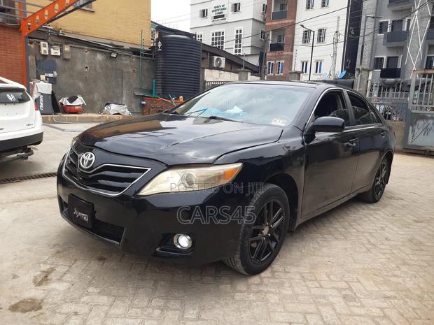 Toyota Camry 2011 Black
