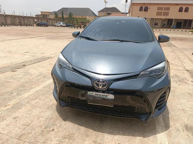 Toyota Corolla 2017 Black