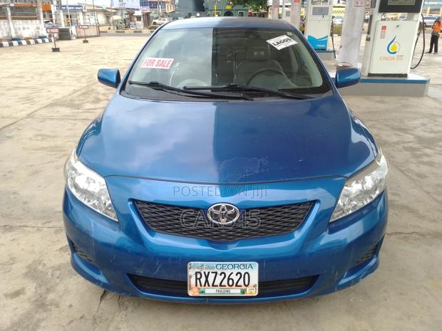 Toyota Corolla 2010 Blue