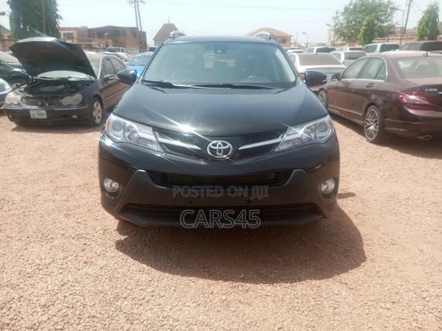 Toyota RAV4 LE 4dr SUV (2.5L 4cyl 6A) 2014 Black