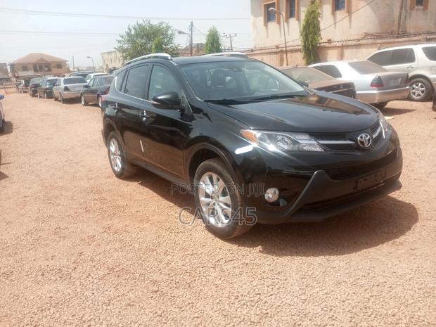 Toyota RAV4 LE 4dr SUV (2.5L 4cyl 6A) 2014 Black