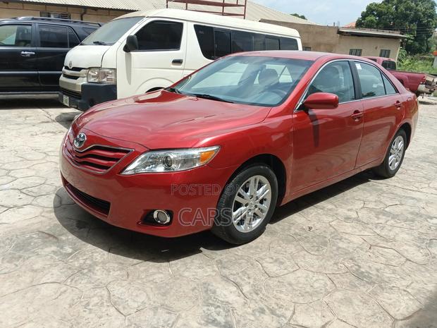 Toyota Camry 2011 Red