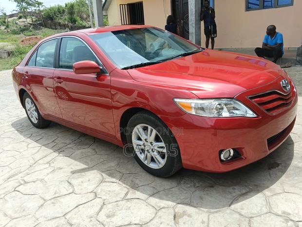 Toyota Camry 2011 Red