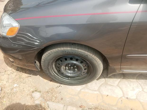 Toyota Corolla 2006 Gray