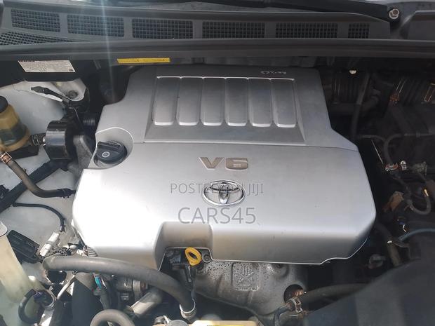 Toyota Sienna 2009 White