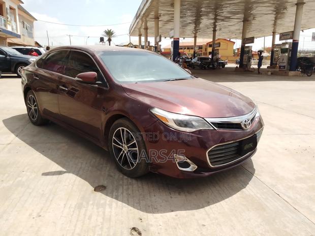 Toyota Avalon 2015 Red