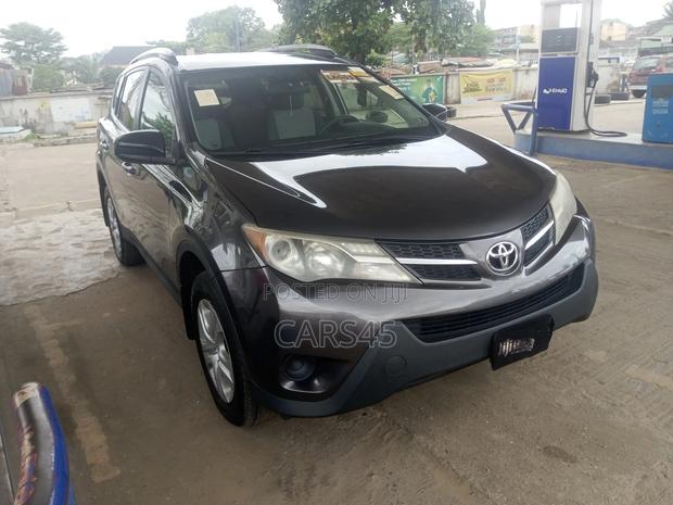 Toyota RAV4 2015 Gray