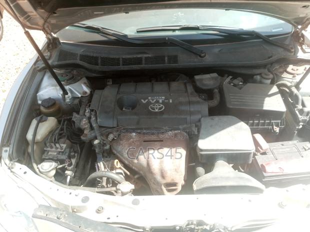 Toyota Camry 2010 Silver