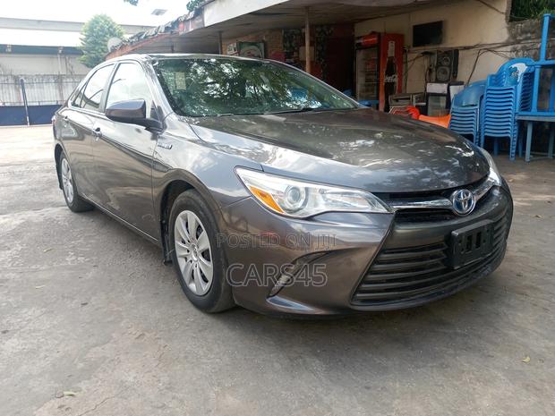 Toyota Camry 2015 Gray