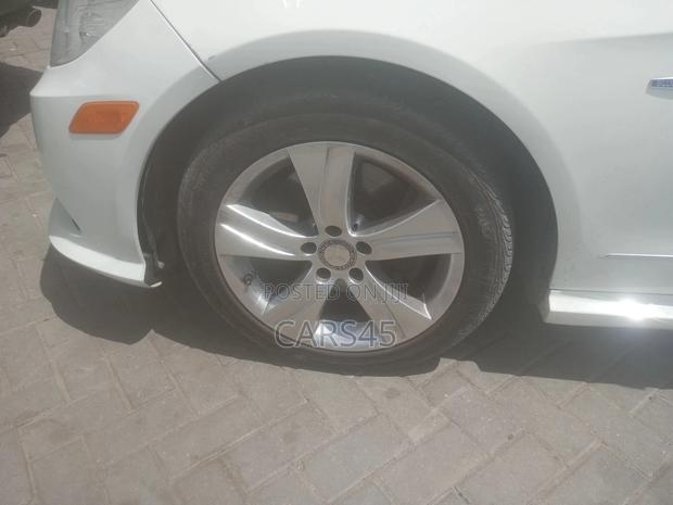 Mercedes-Benz R-Class 2012 White