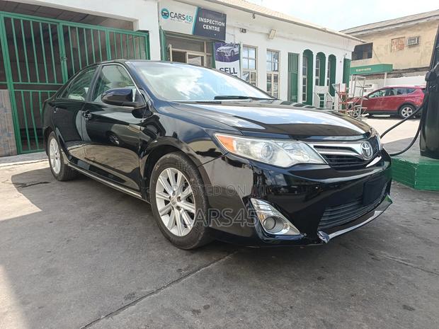 Toyota Camry 2012 Black