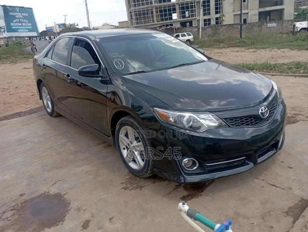 Toyota Camry 2014 Black