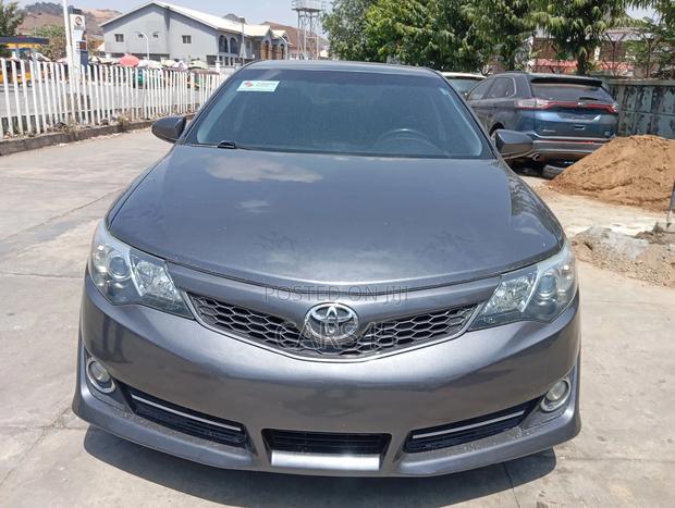 Toyota Camry 2014 Gray
