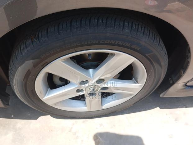 Toyota Camry 2014 Gray